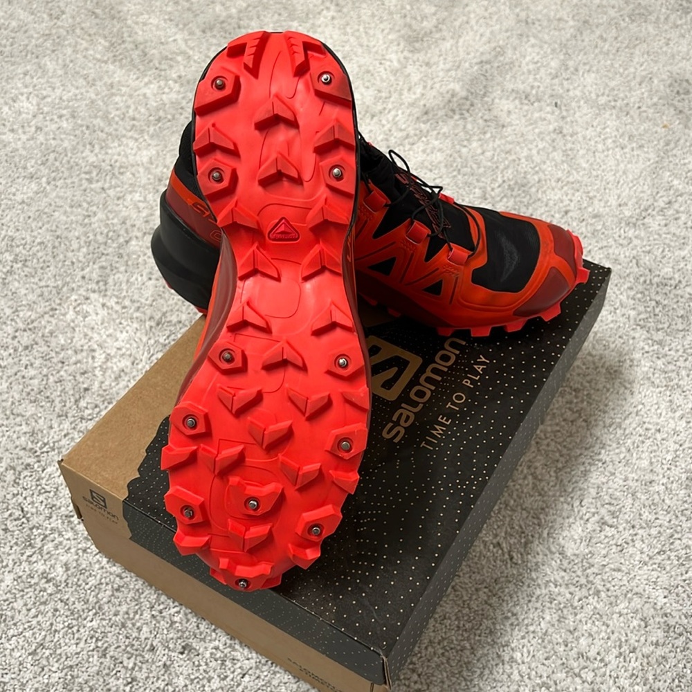 Salomon Spikecross 5 GTX - size W7, M6.